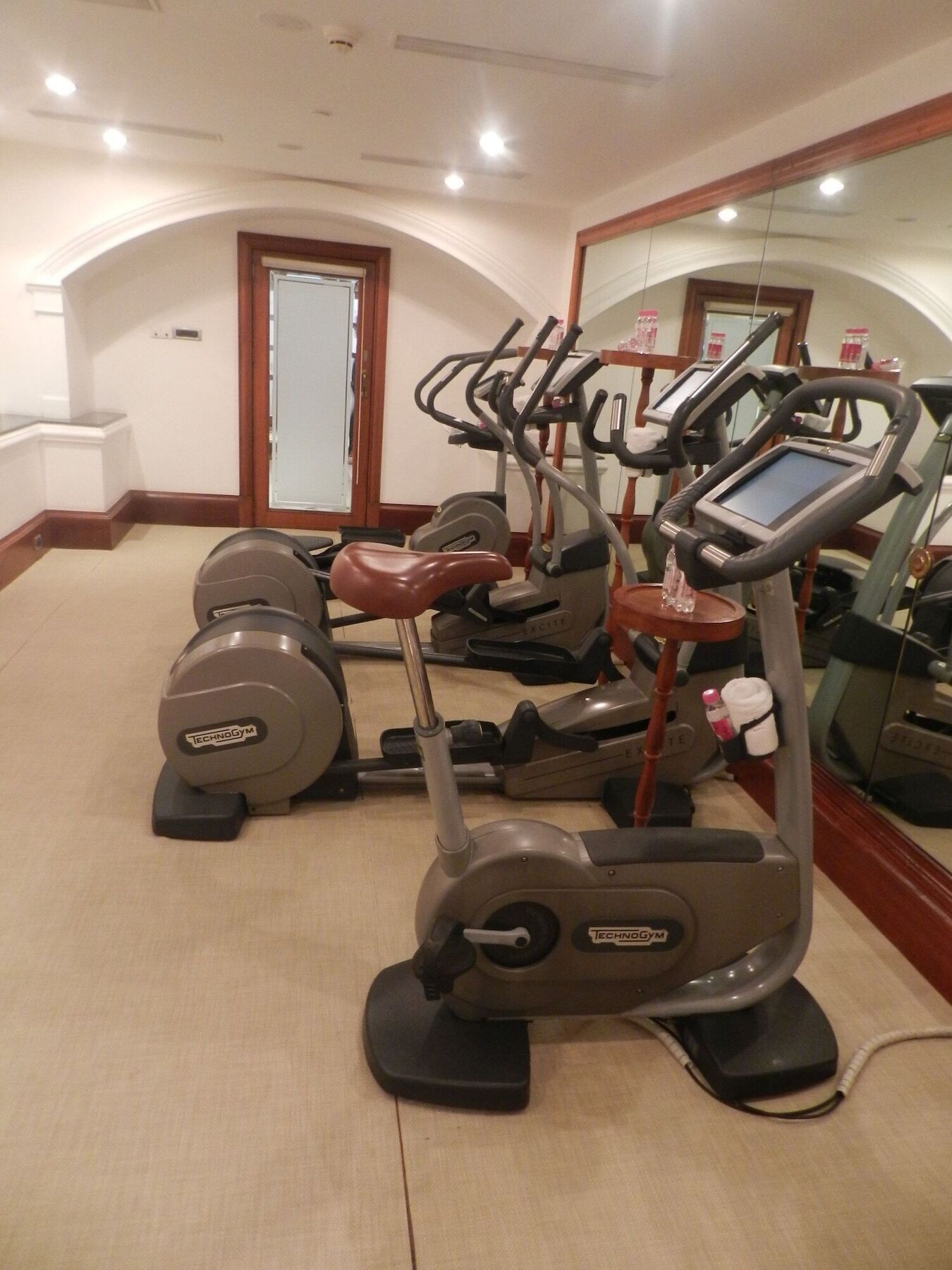 فندق ذا تاج محل تاور مومباي المظهر الخارجي الصورة Elliptical cross trainer